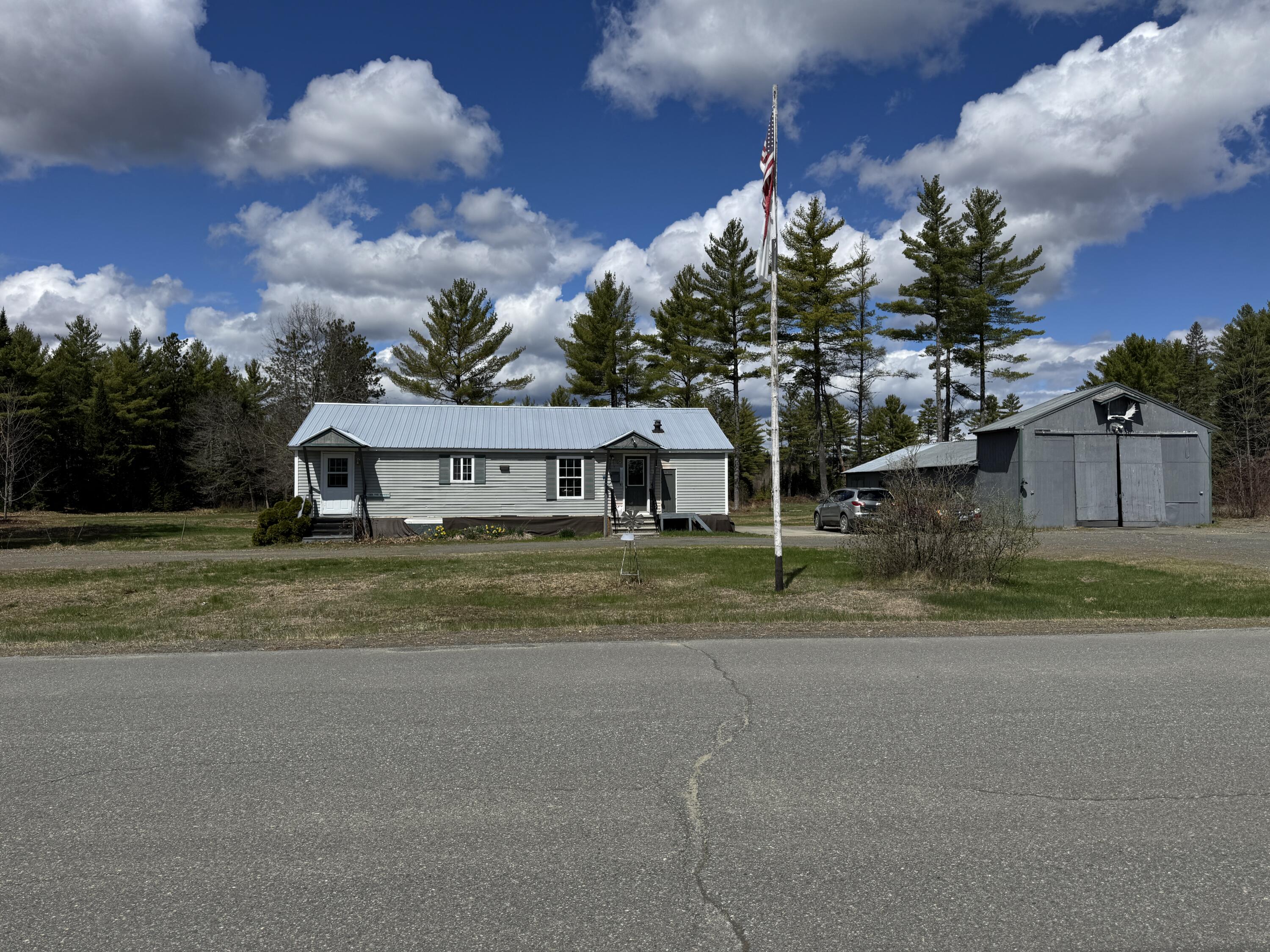 2415 Elliottsville Road Willimantic ME 04443