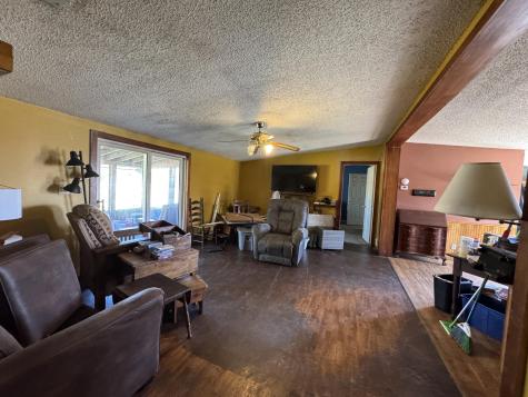 2415 Elliottsville Road Willimantic ME 04443