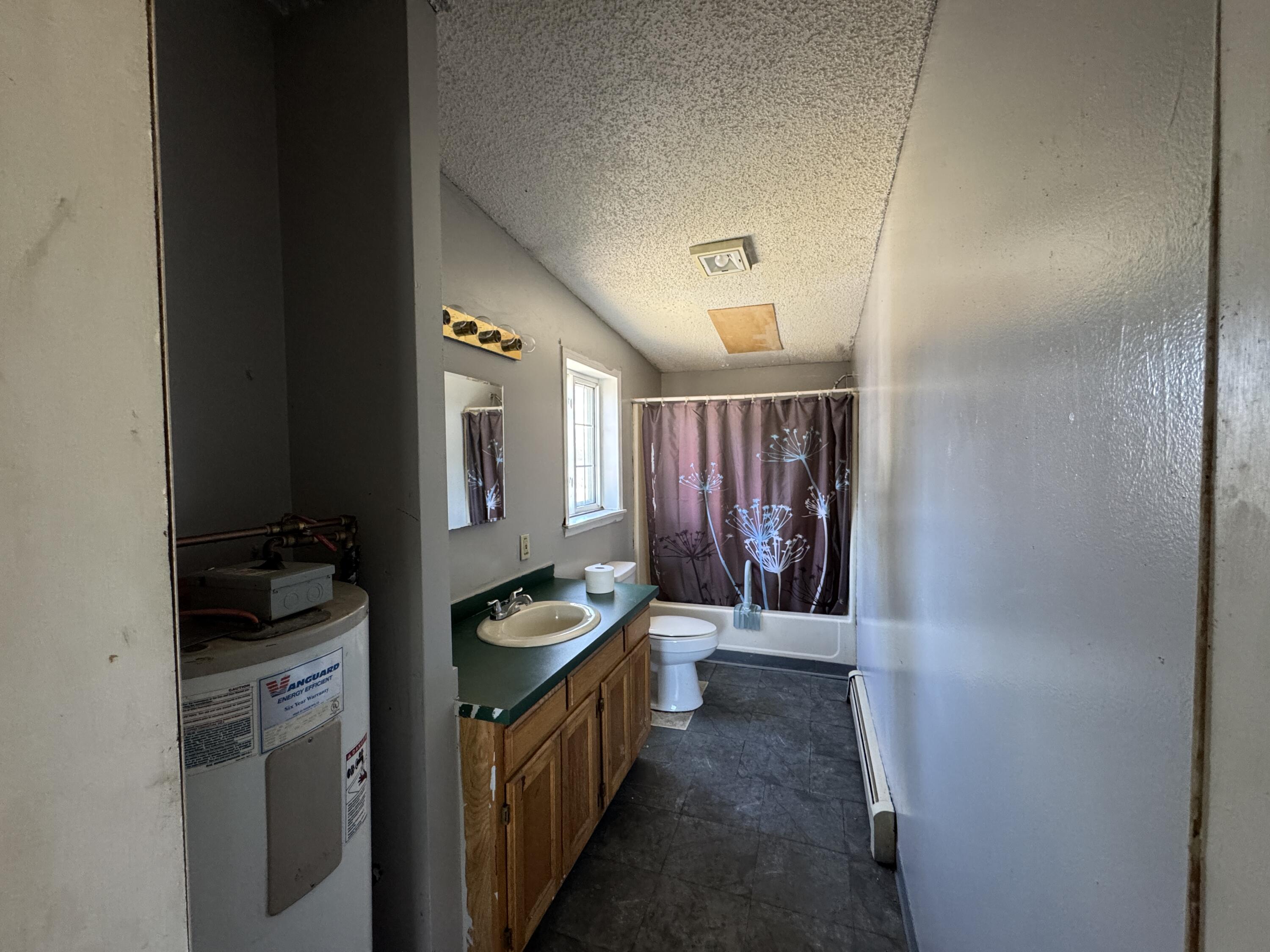 2415 Elliottsville Road Willimantic ME 04443