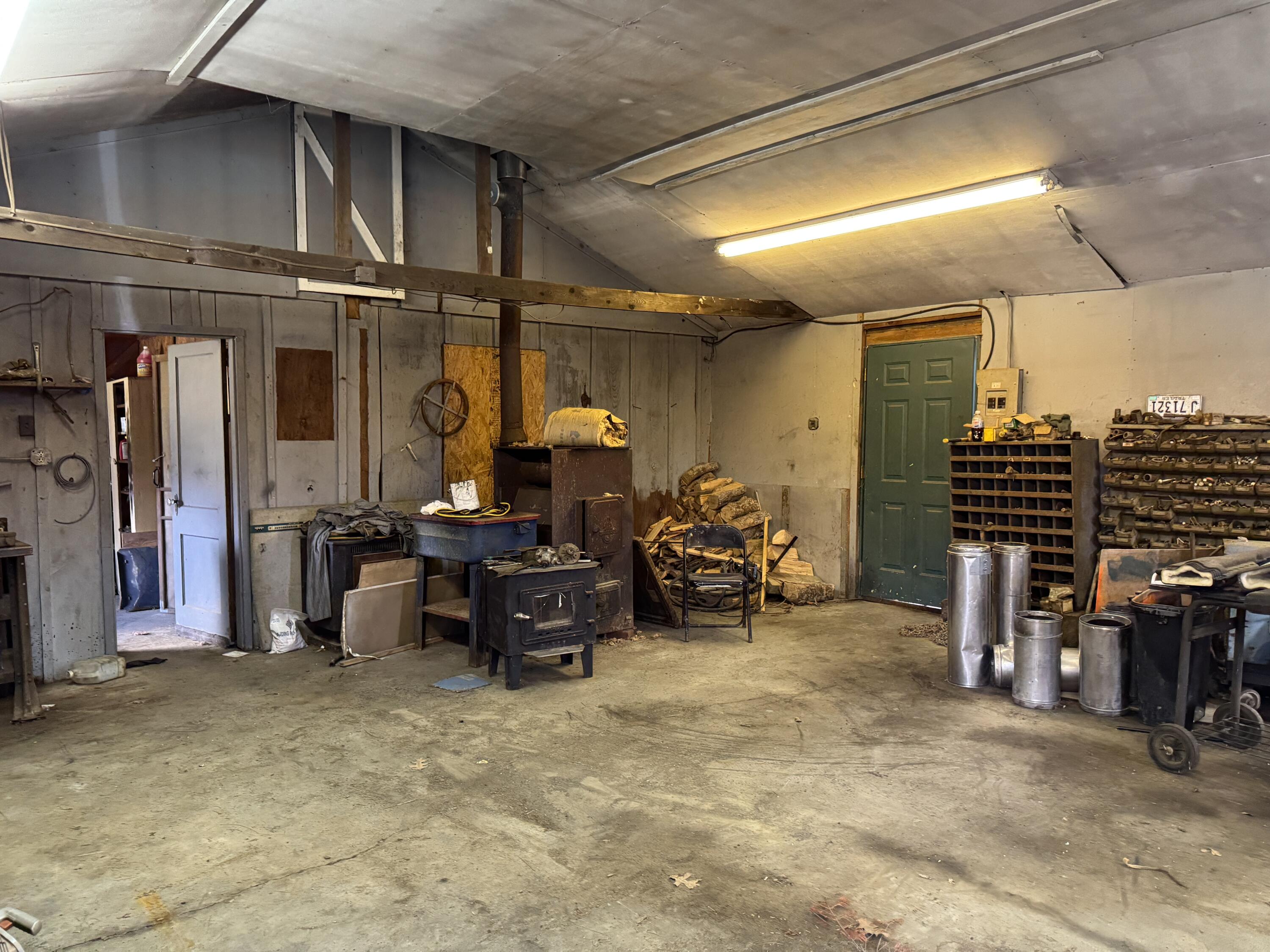 2415 Elliottsville Road Willimantic ME 04443