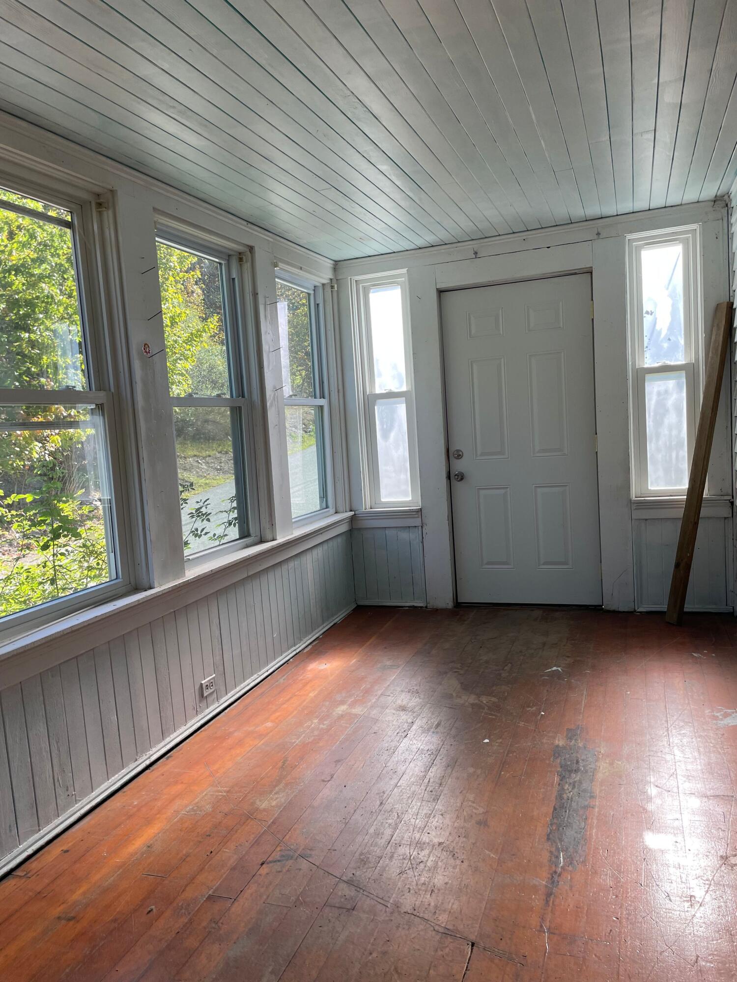 33 Pleasant Street Calais ME 04619