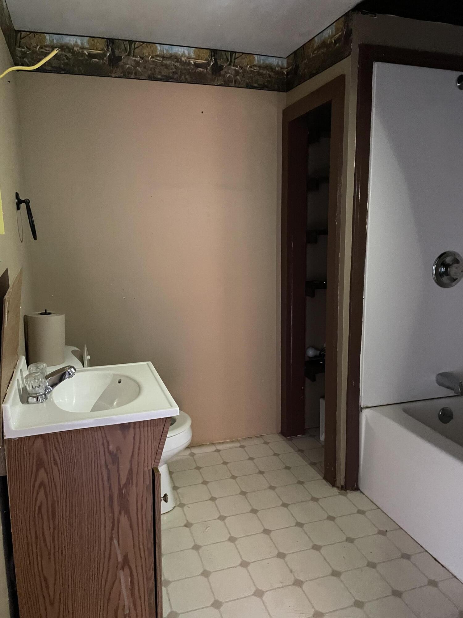 33 Pleasant Street Calais ME 04619