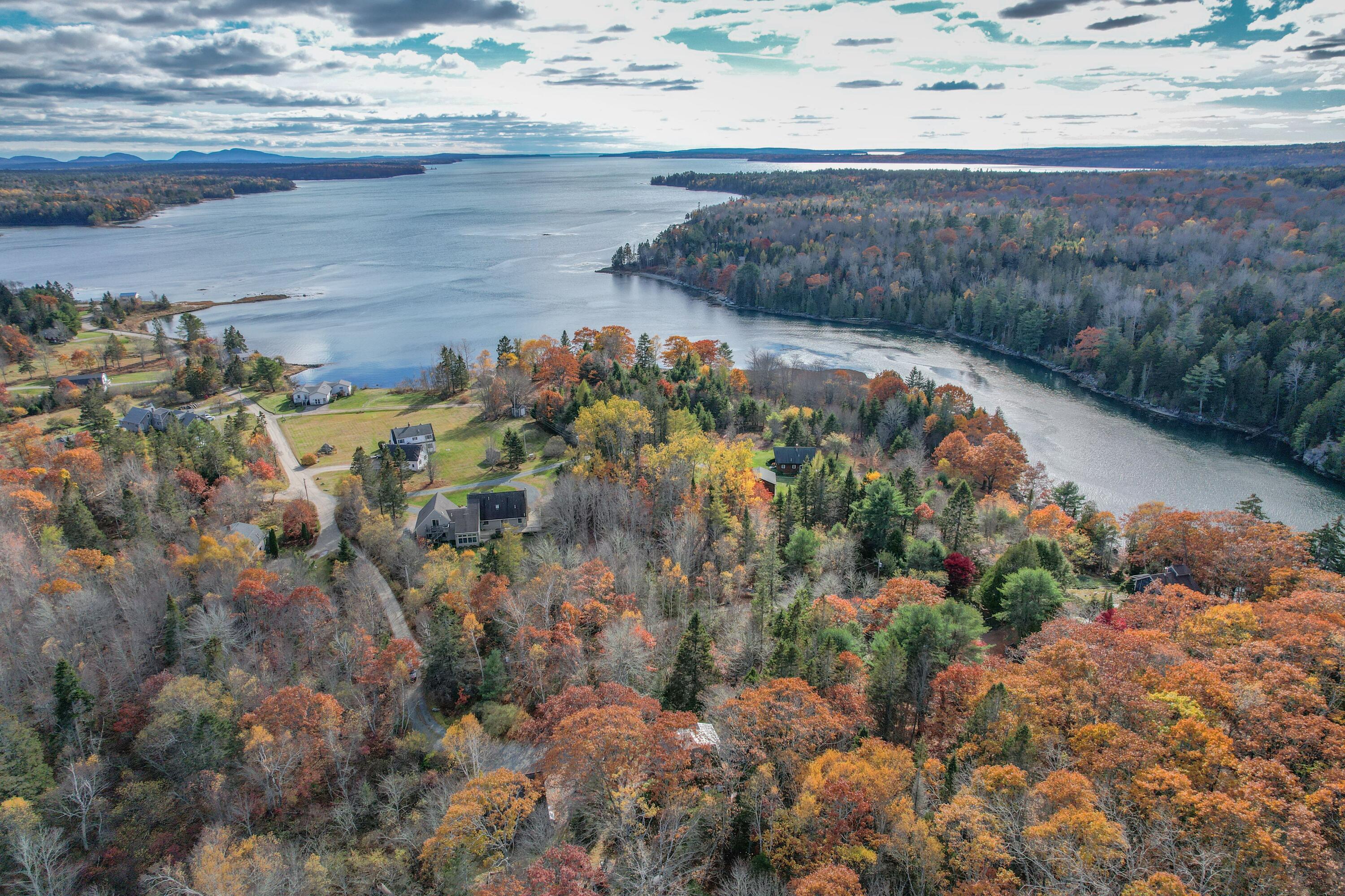 152 Spindle Road Ellsworth ME 04605