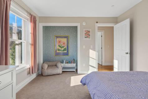 8 Garden Way Falmouth ME 04105