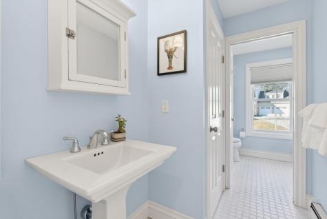 8 Garden Way Falmouth ME 04105