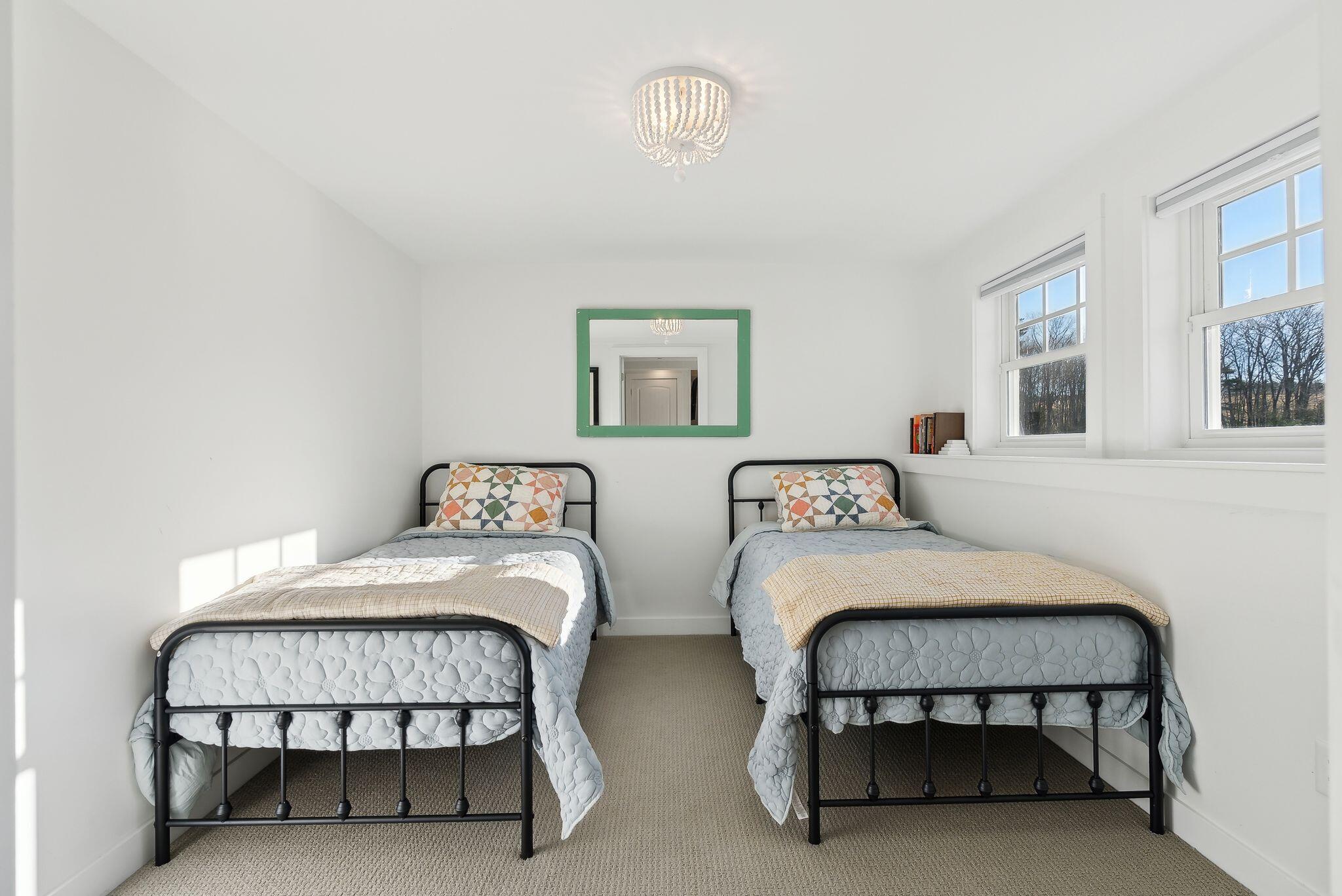 8 Garden Way Falmouth ME 04105