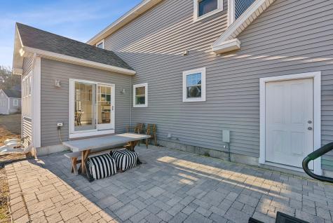 8 Garden Way Falmouth ME 04105