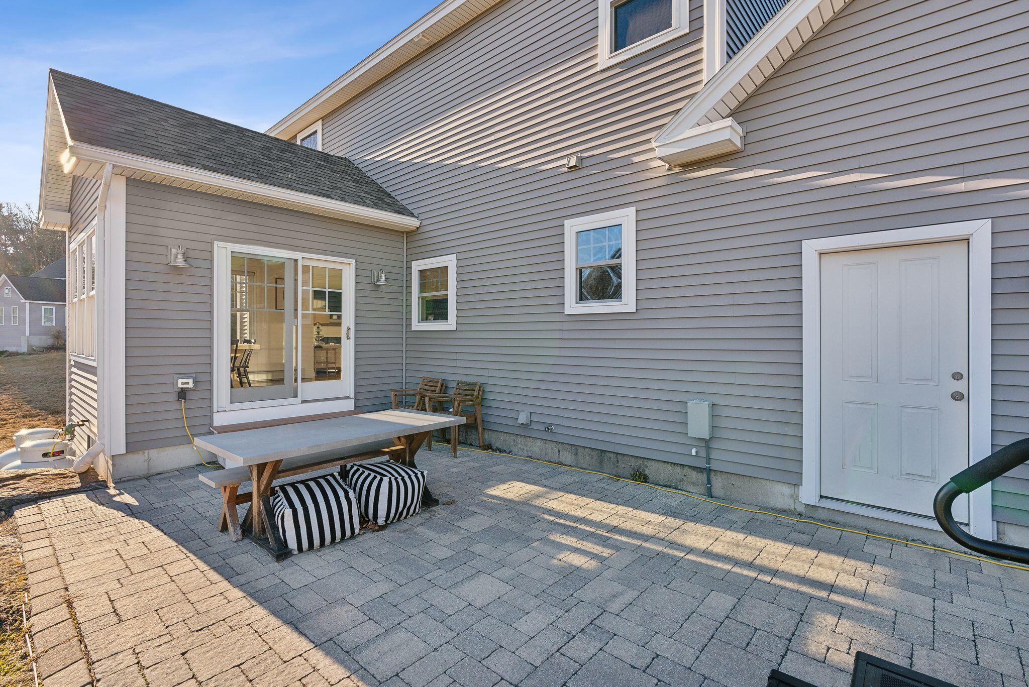 8 Garden Way Falmouth ME 04105