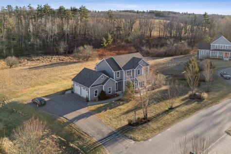 8 Garden Way Falmouth ME 04105