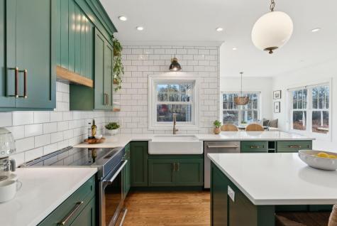 8 Garden Way Falmouth ME 04105