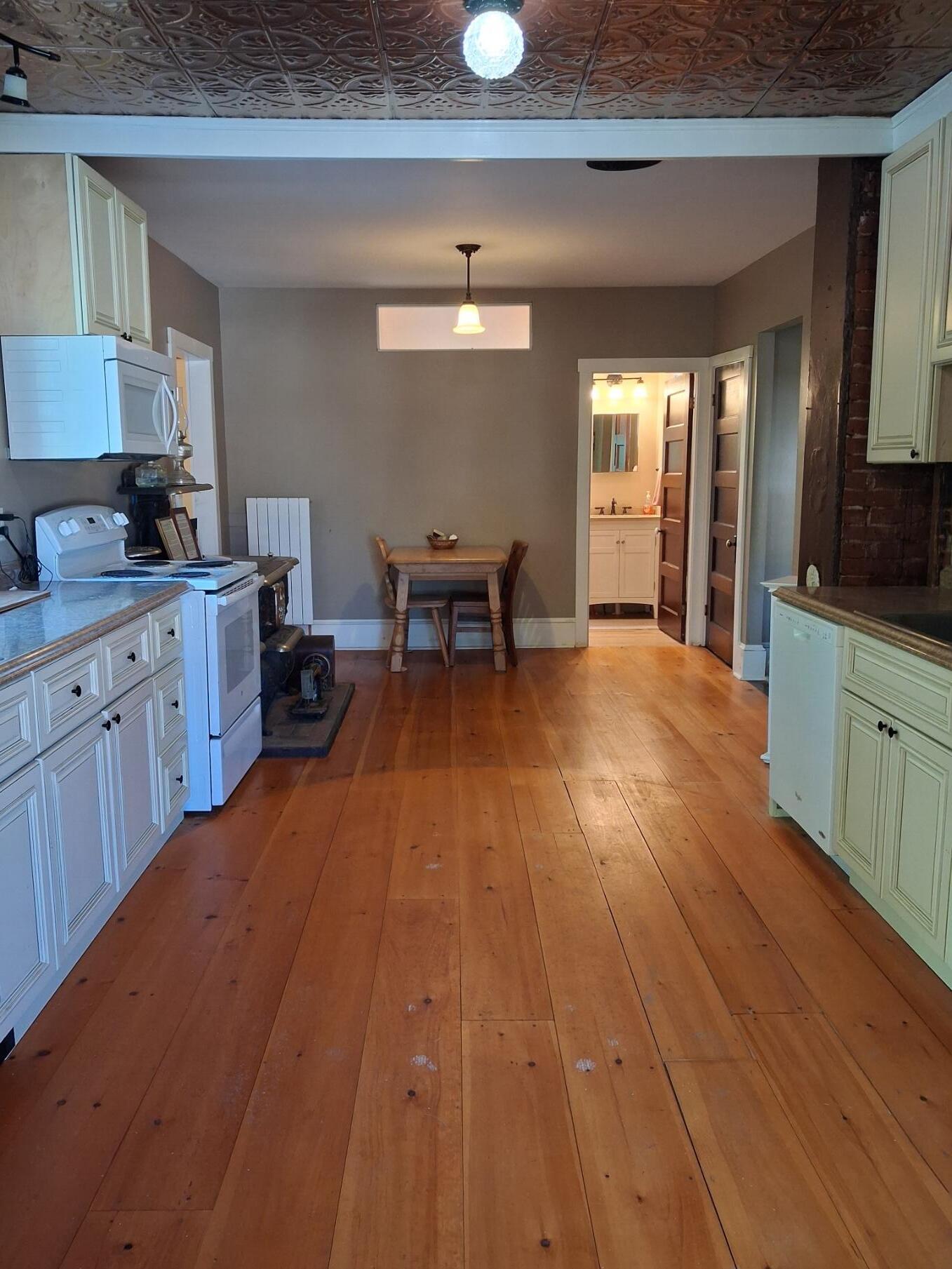 5 Penniman Road Bristol ME 04554