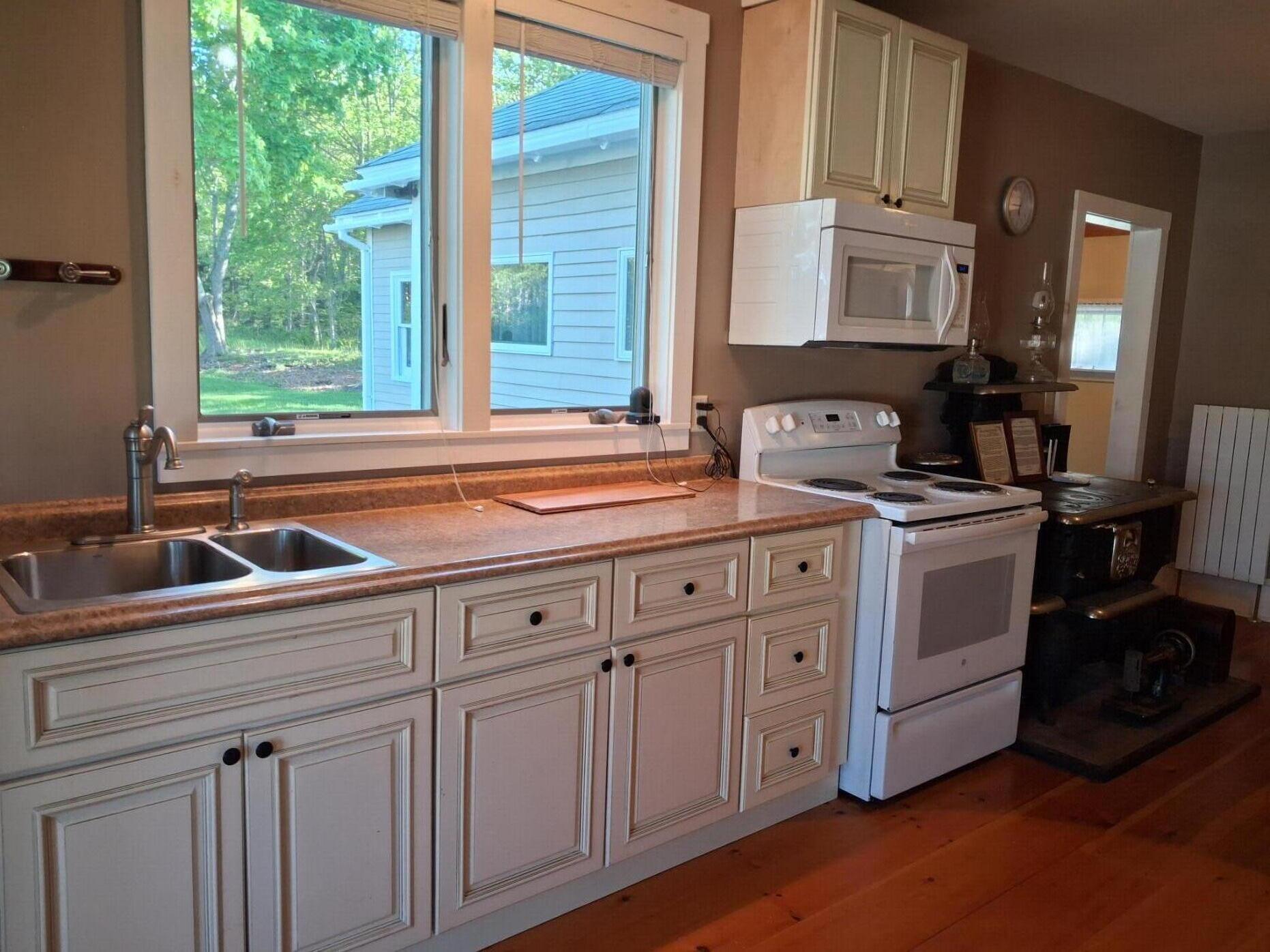 5 Penniman Road Bristol ME 04554