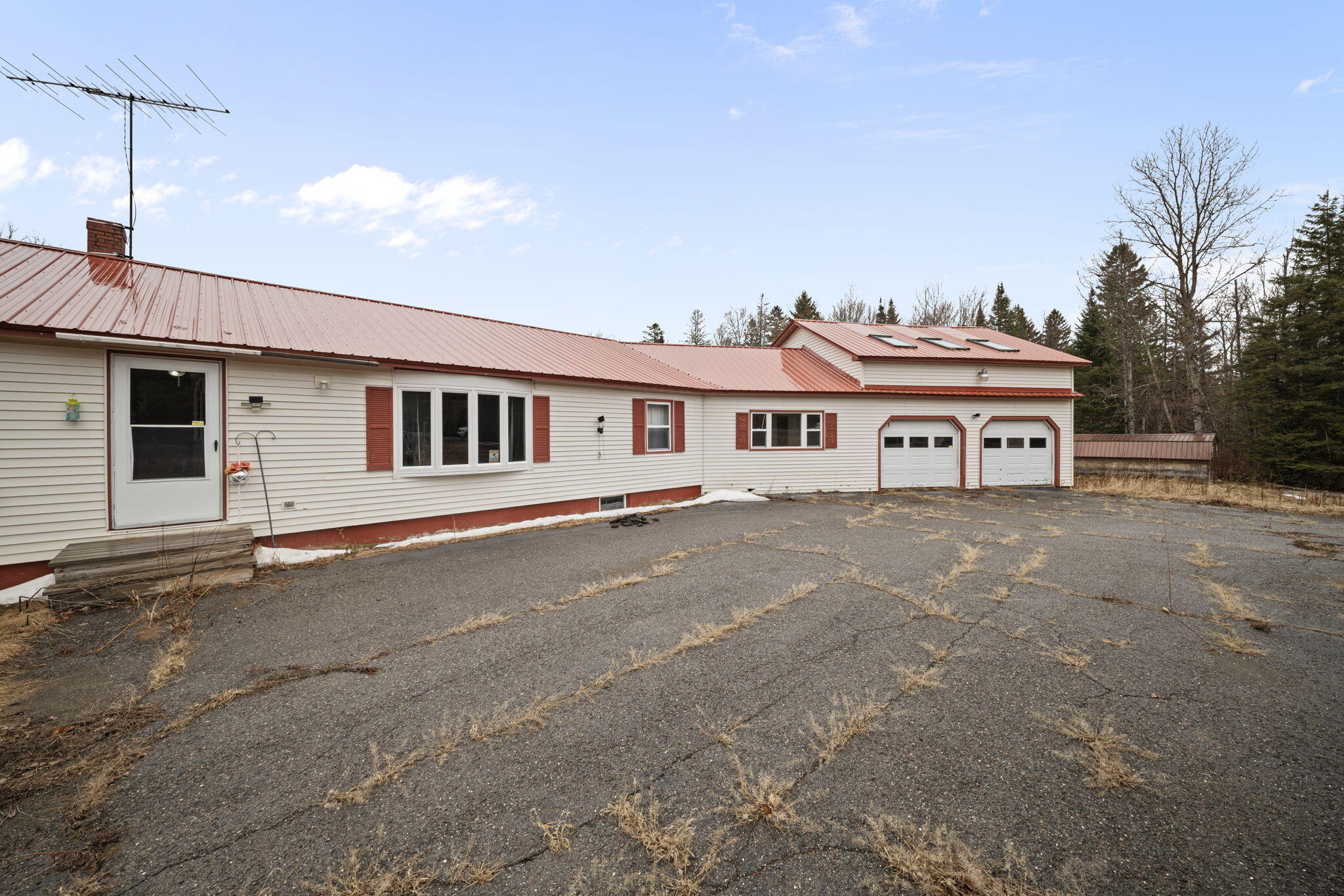 913 B Road Ludlow ME 04730