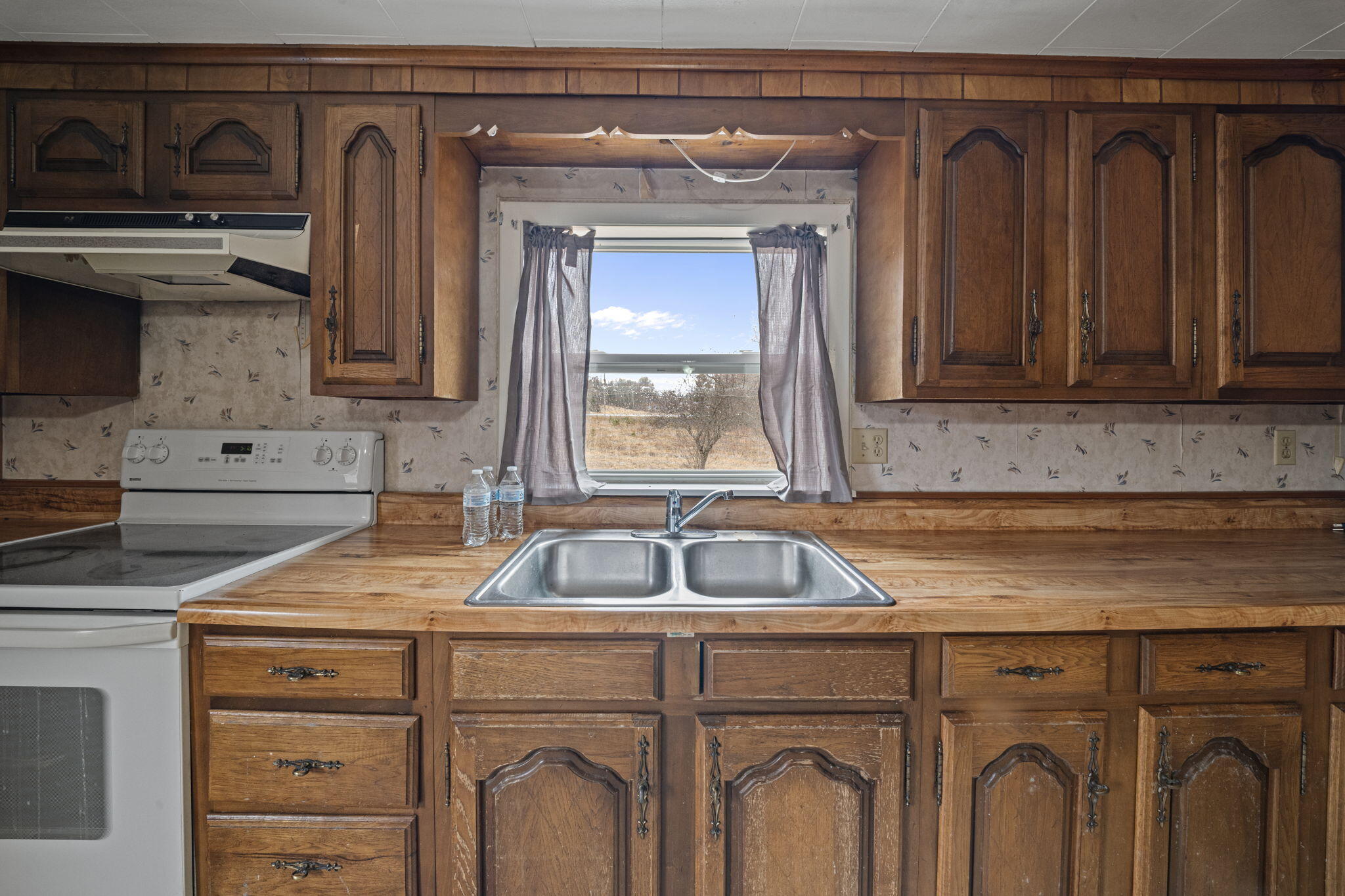 913 B Road Ludlow ME 04730