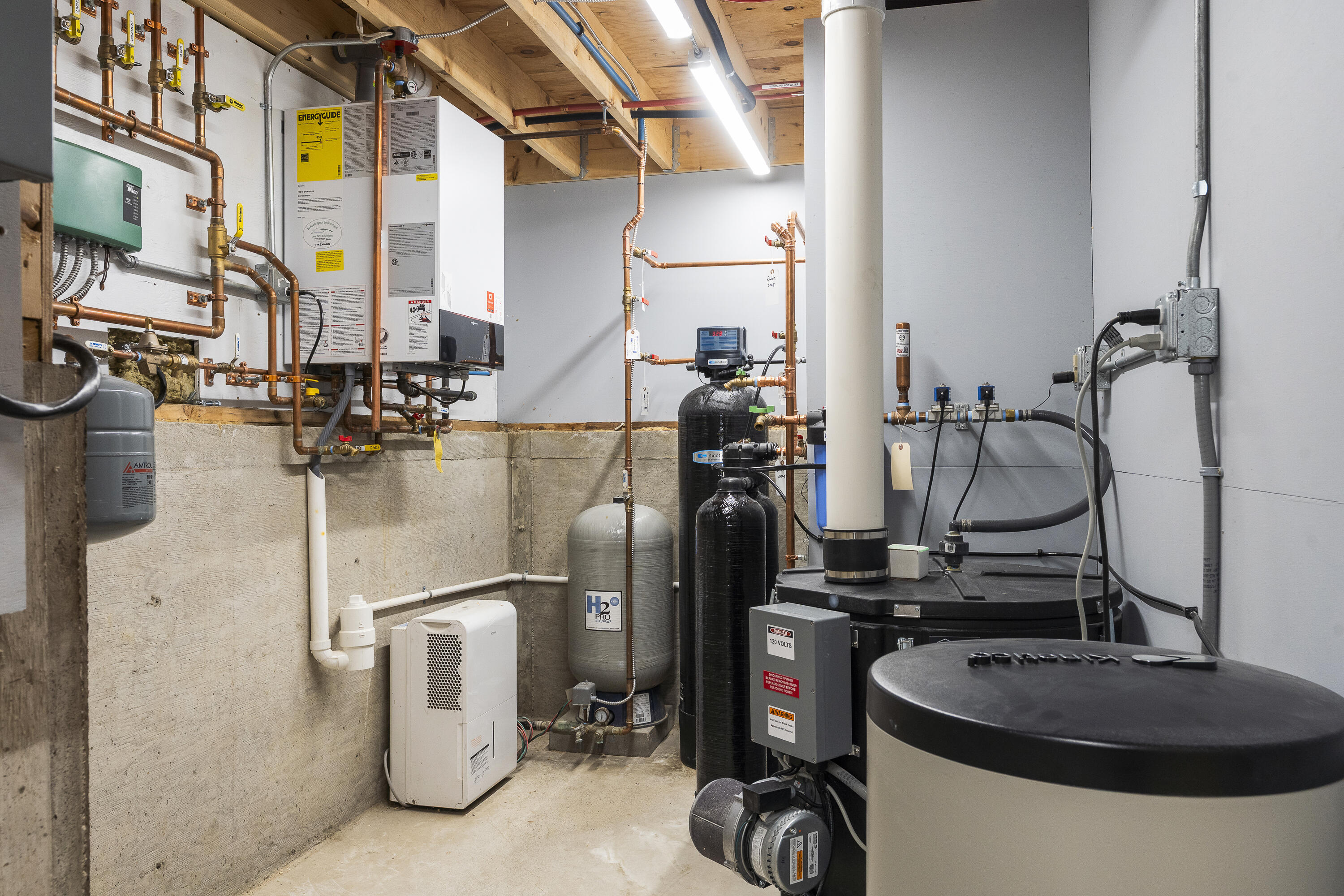 862 W Neck Road Nobleboro ME 04555