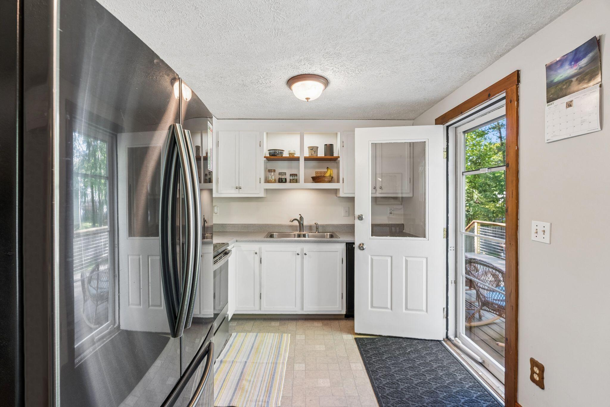 12 Wood Avenue Topsham ME 04086