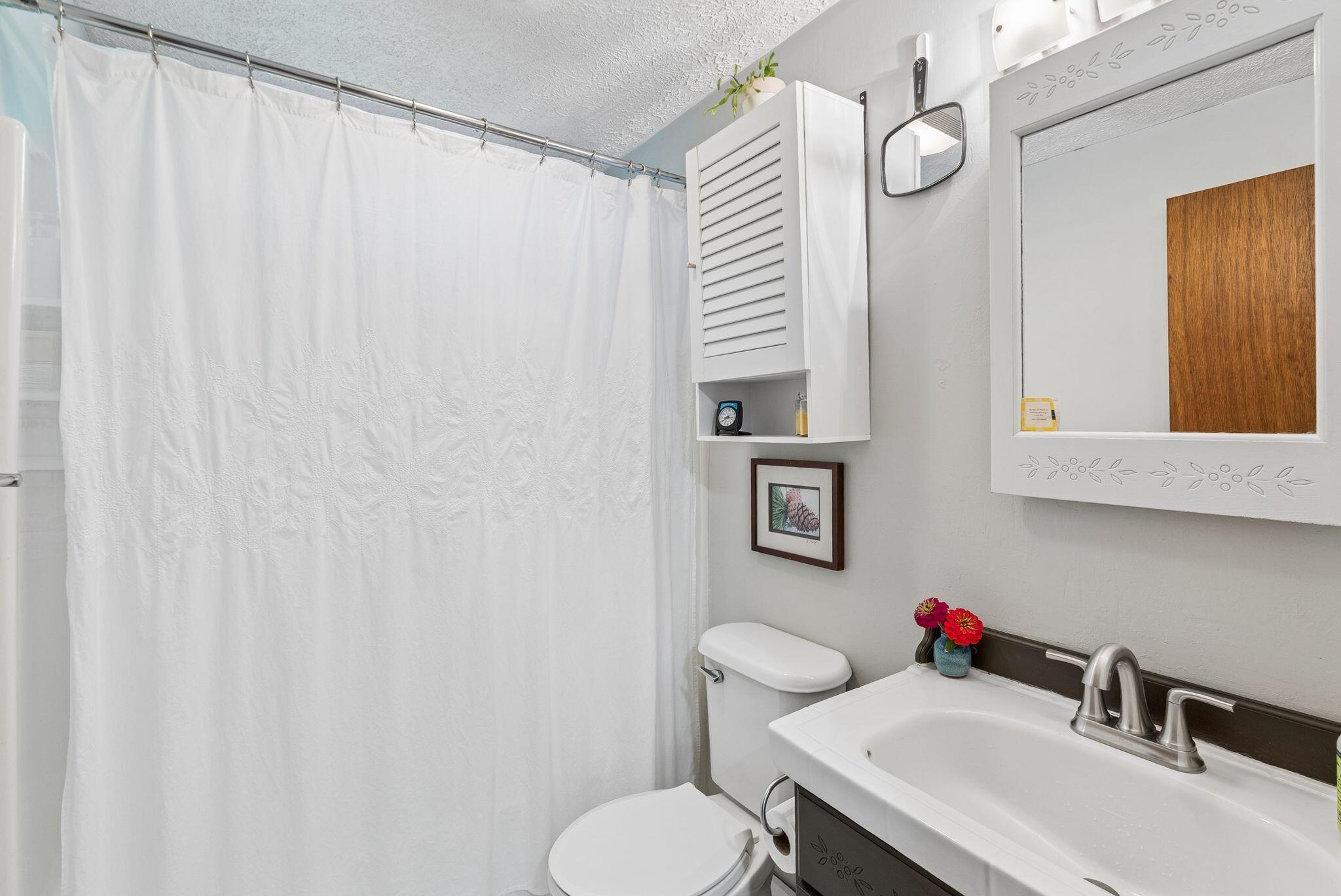 12 Wood Avenue Topsham ME 04086