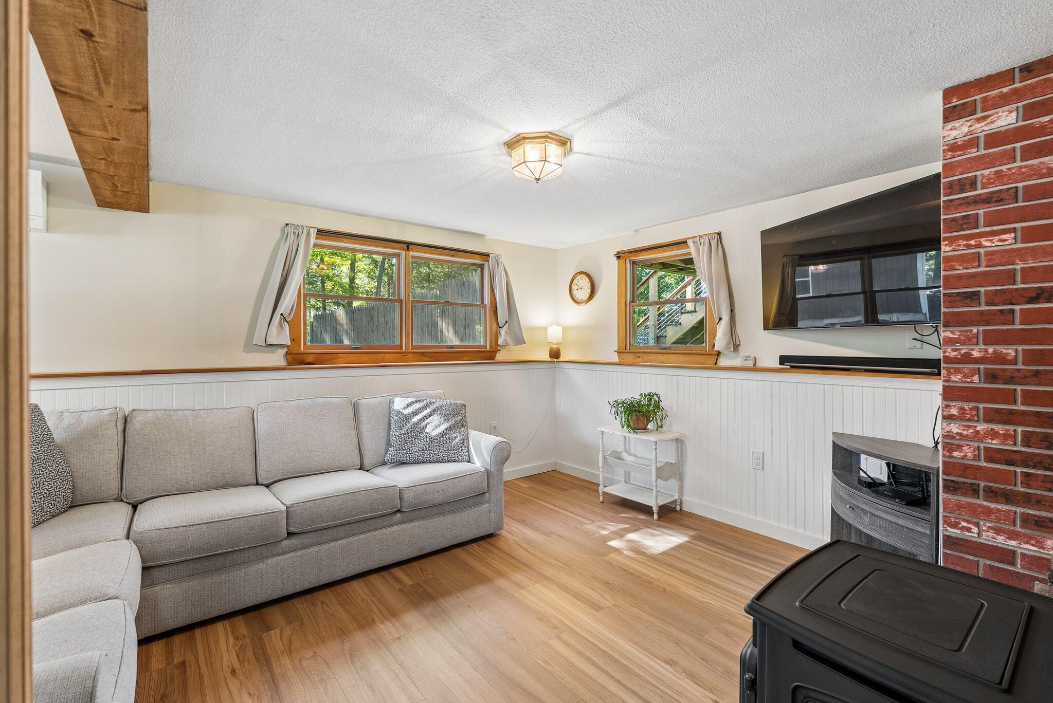 12 Wood Avenue Topsham ME 04086
