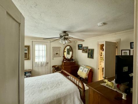 133 Cemetery Road Monmouth ME 04259