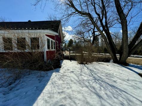 133 Cemetery Road Monmouth ME 04259