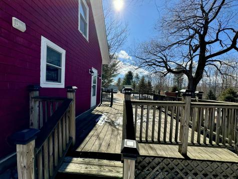 133 Cemetery Road Monmouth ME 04259