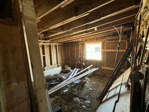 133 Cemetery Road Monmouth ME 04259