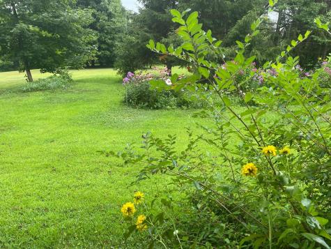 133 Cemetery Road Monmouth ME 04259