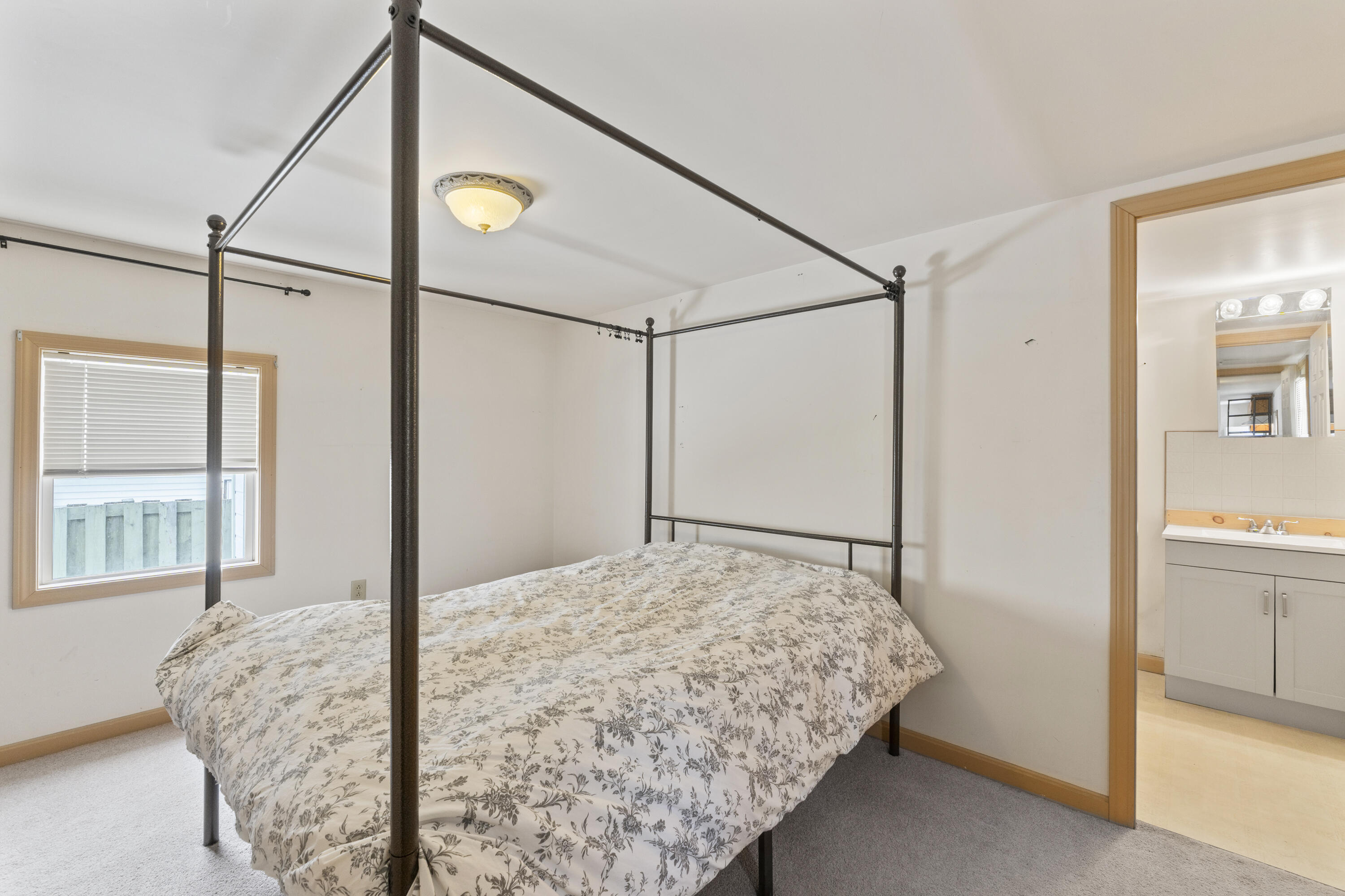 3 Cross Street Augusta ME 04330