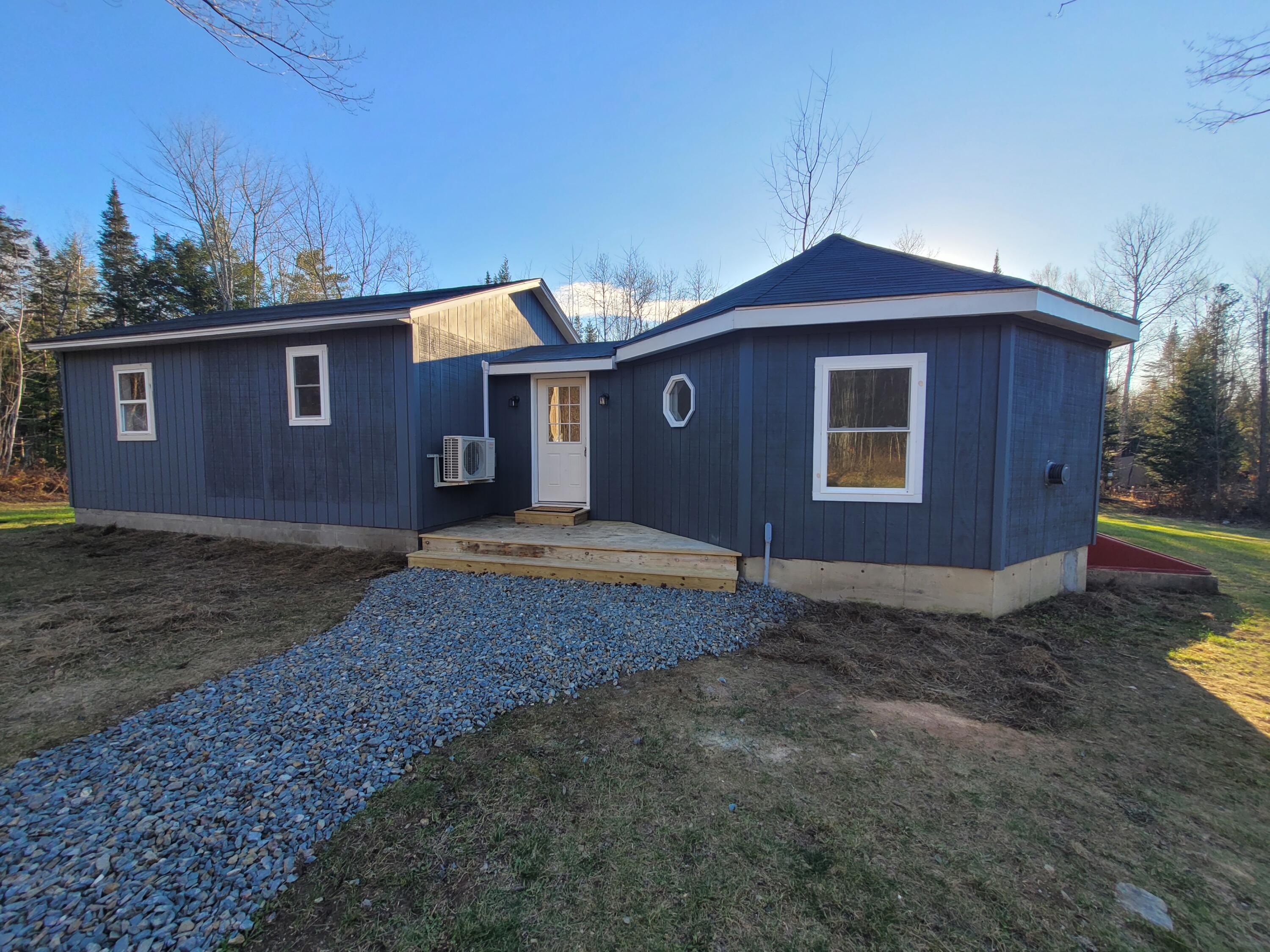 85 Smith Road Hudson ME 04449