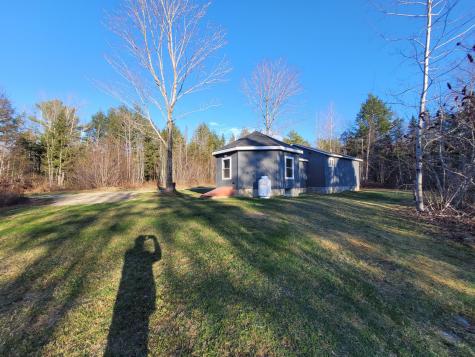 85 Smith Road Hudson ME 04449