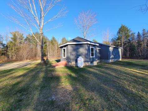 85 Smith Road Hudson ME 04449