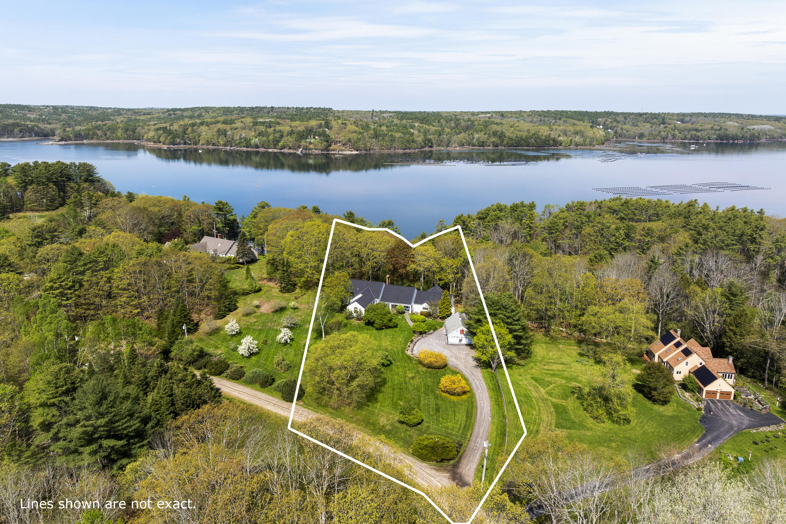 31 Woodward Farm Road Bristol ME 04539