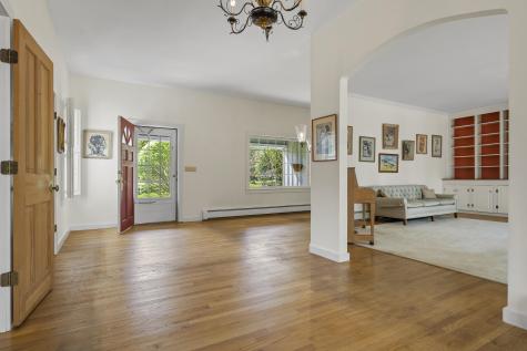 31 Woodward Farm Road Bristol ME 04539