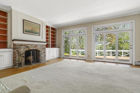 31 Woodward Farm Road Bristol ME 04539