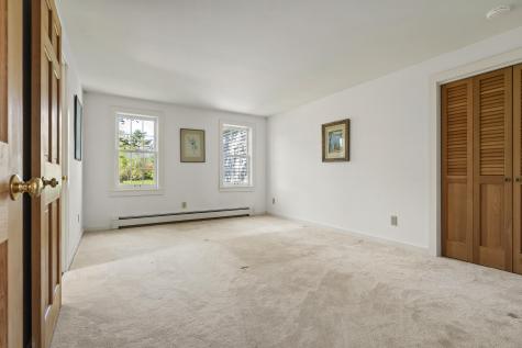 31 Woodward Farm Road Bristol ME 04539