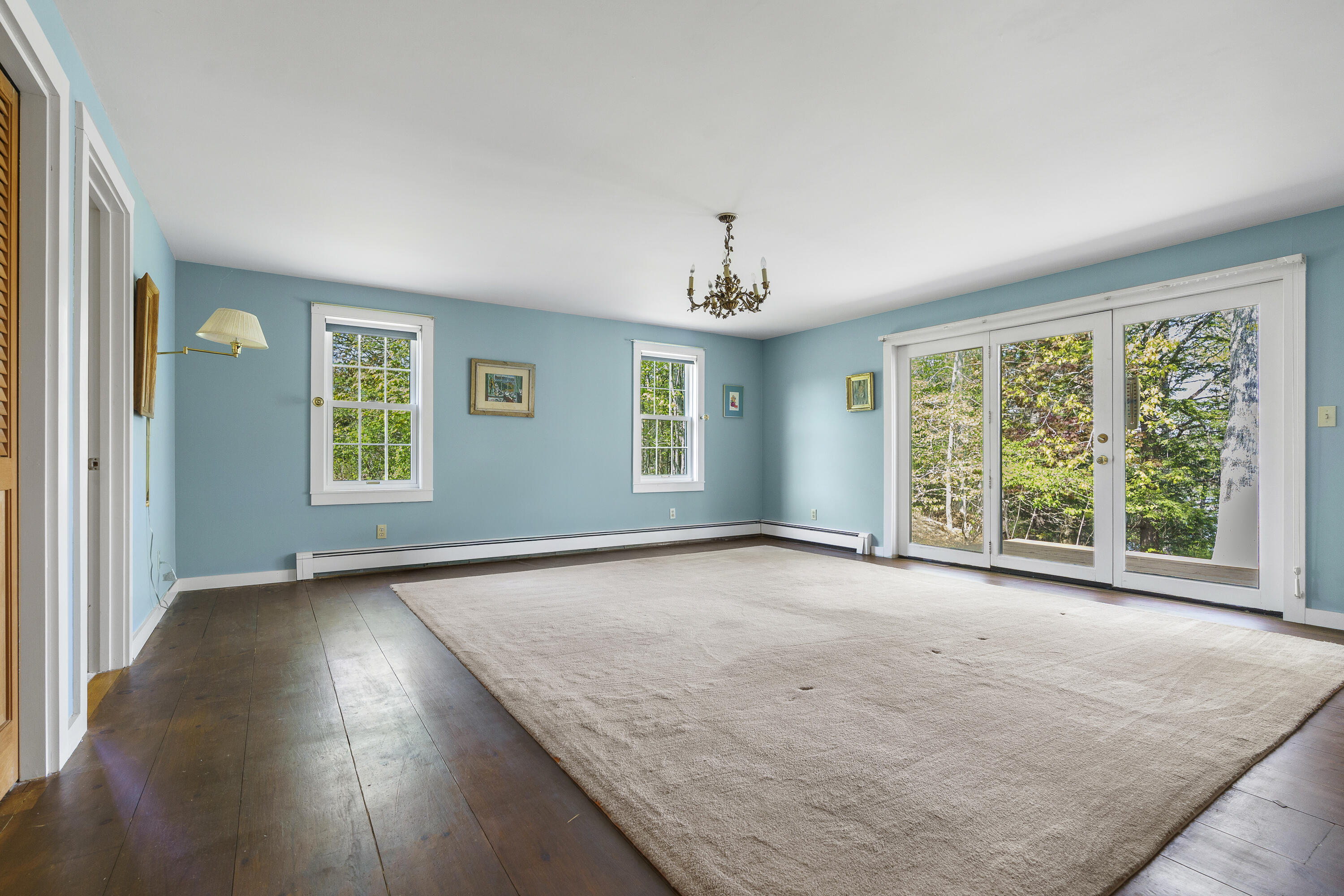 31 Woodward Farm Road Bristol ME 04539