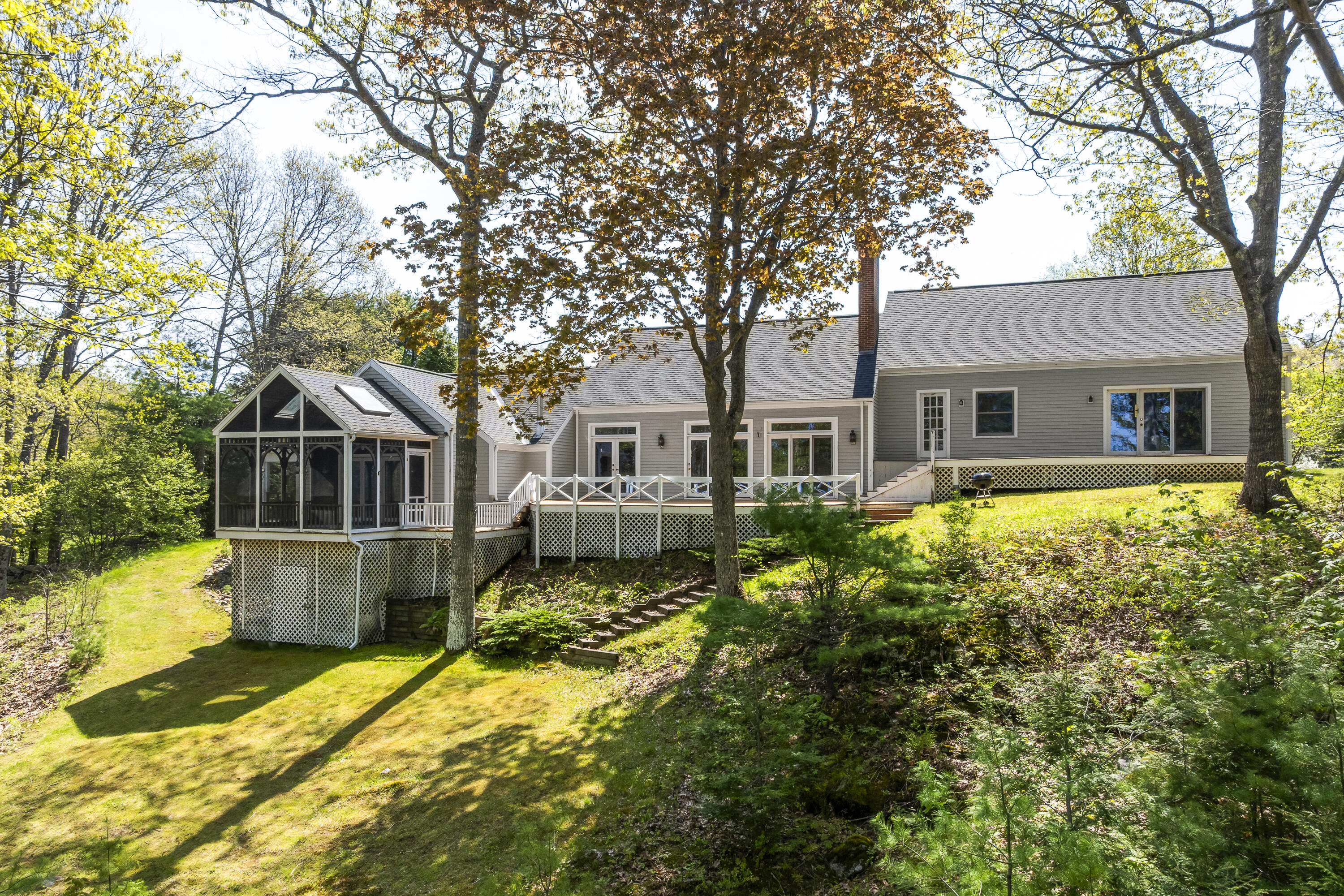 31 Woodward Farm Road Bristol ME 04539