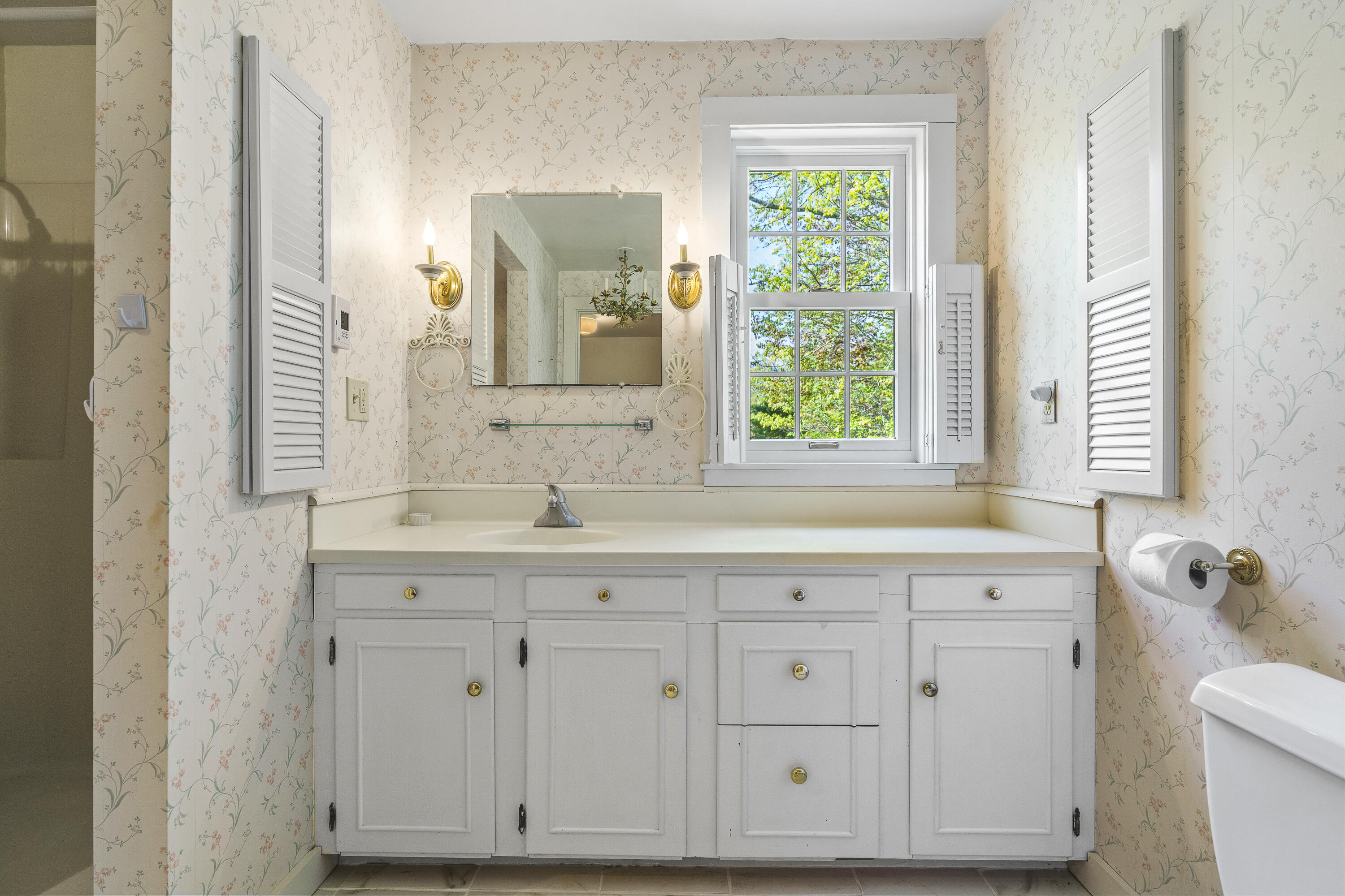 31 Woodward Farm Road Bristol ME 04539