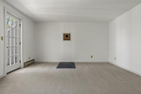 31 Woodward Farm Road Bristol ME 04539