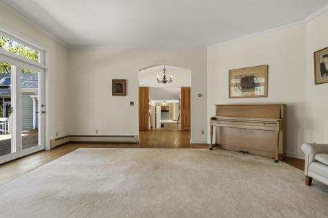 31 Woodward Farm Road Bristol ME 04539