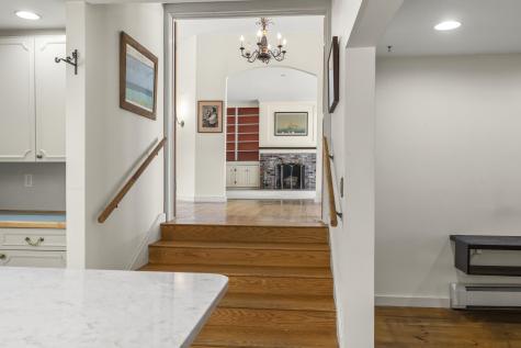 31 Woodward Farm Road Bristol ME 04539