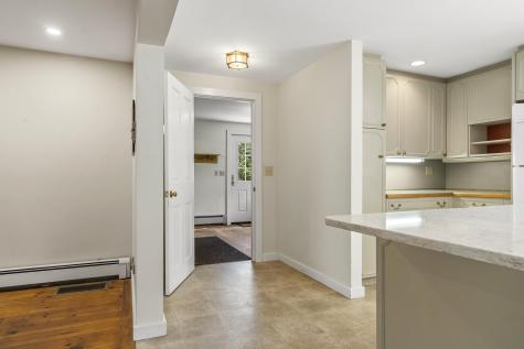 31 Woodward Farm Road Bristol ME 04539