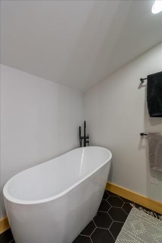 2628 Burkettville Road Appleton ME 04862