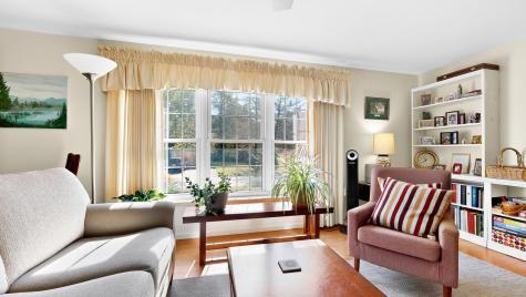 24 Oakland Road Falmouth ME 04105