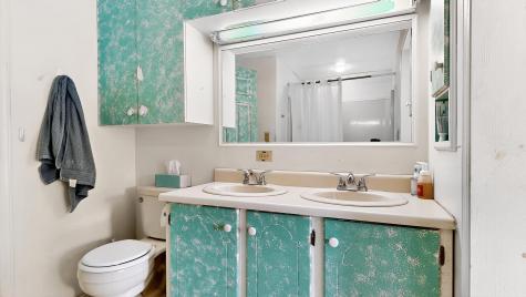 24 Oakland Road Falmouth ME 04105