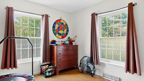 24 Oakland Road Falmouth ME 04105