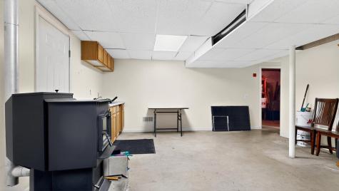 24 Oakland Road Falmouth ME 04105