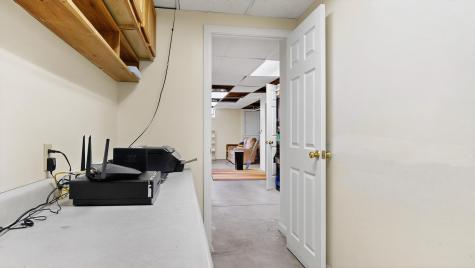 24 Oakland Road Falmouth ME 04105