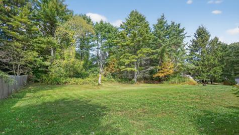 24 Oakland Road Falmouth ME 04105