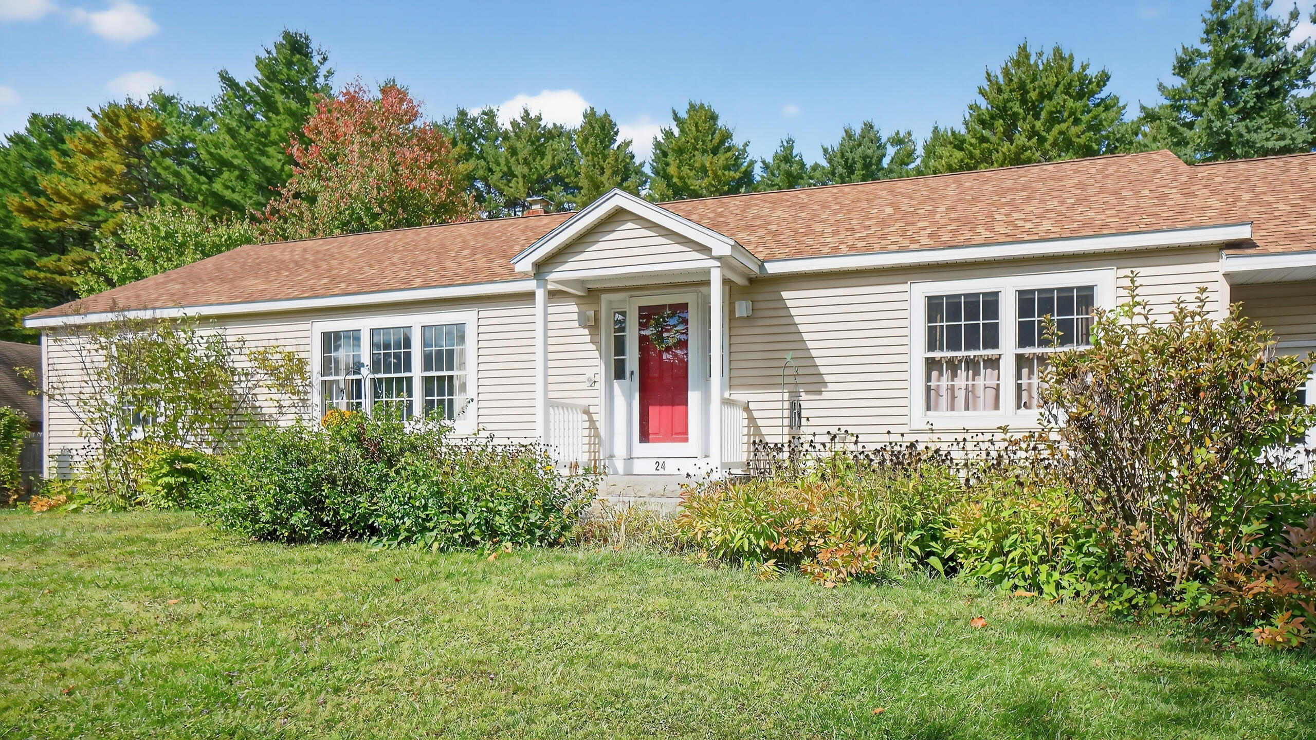 24 Oakland Road Falmouth ME 04105